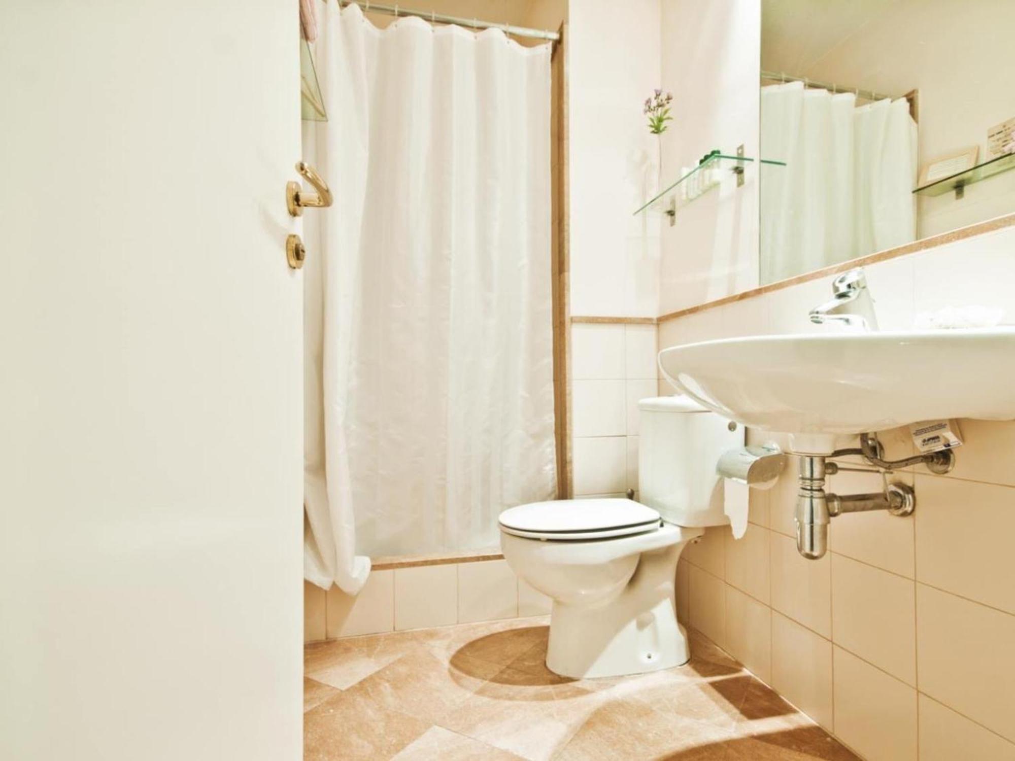 Con 2 Dormitorios, Elegante Y Centrico En Rambla Catalunya - Es-341-2 Apartamento